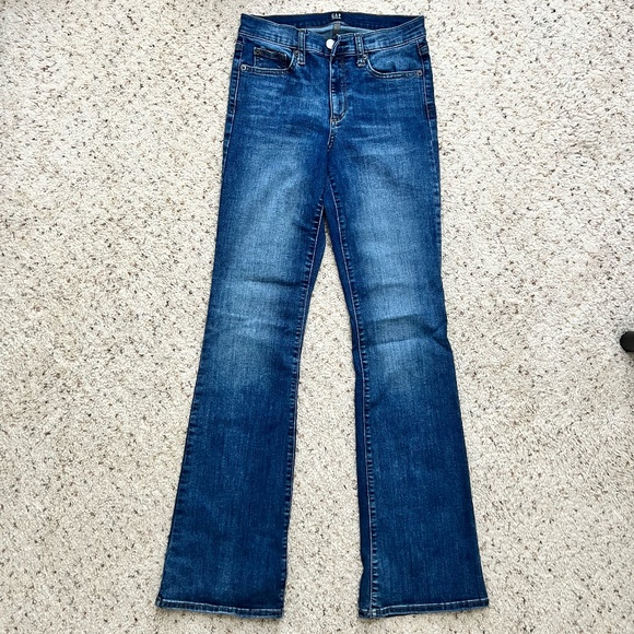 GAP Medium Wash Boot Cut Jeans - Picture 1 of 5